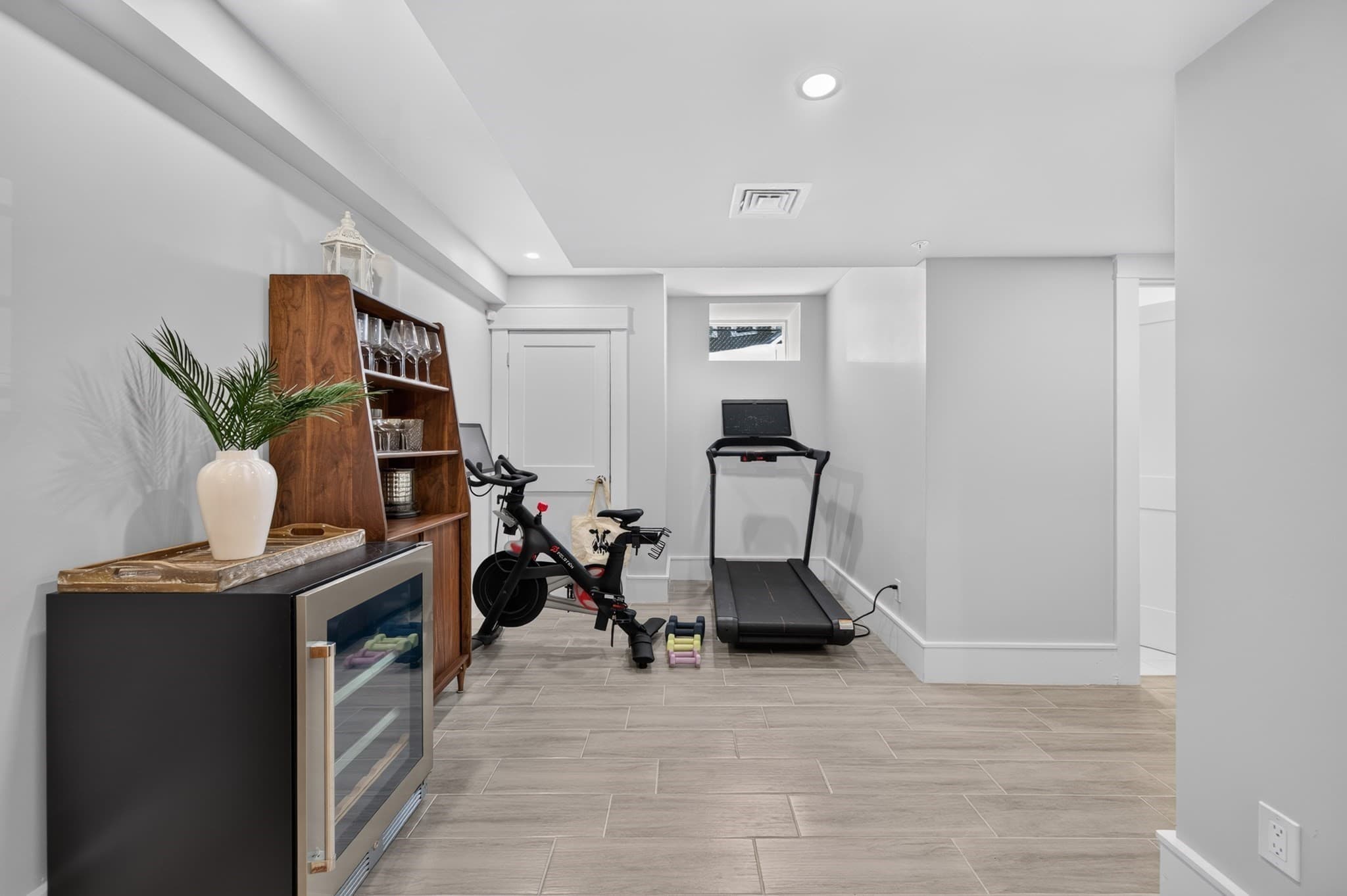 Condominium at 19 Fenwick St # 1, Somerville MA 02145, Somerville, photo 17 of 23