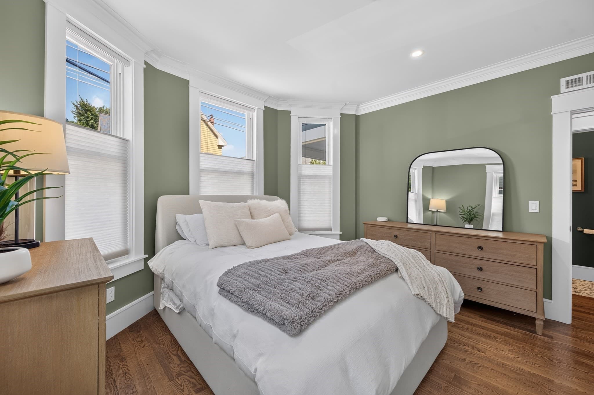 Condominium at 19 Fenwick St # 1, Somerville MA 02145, Somerville, photo 9 of 23