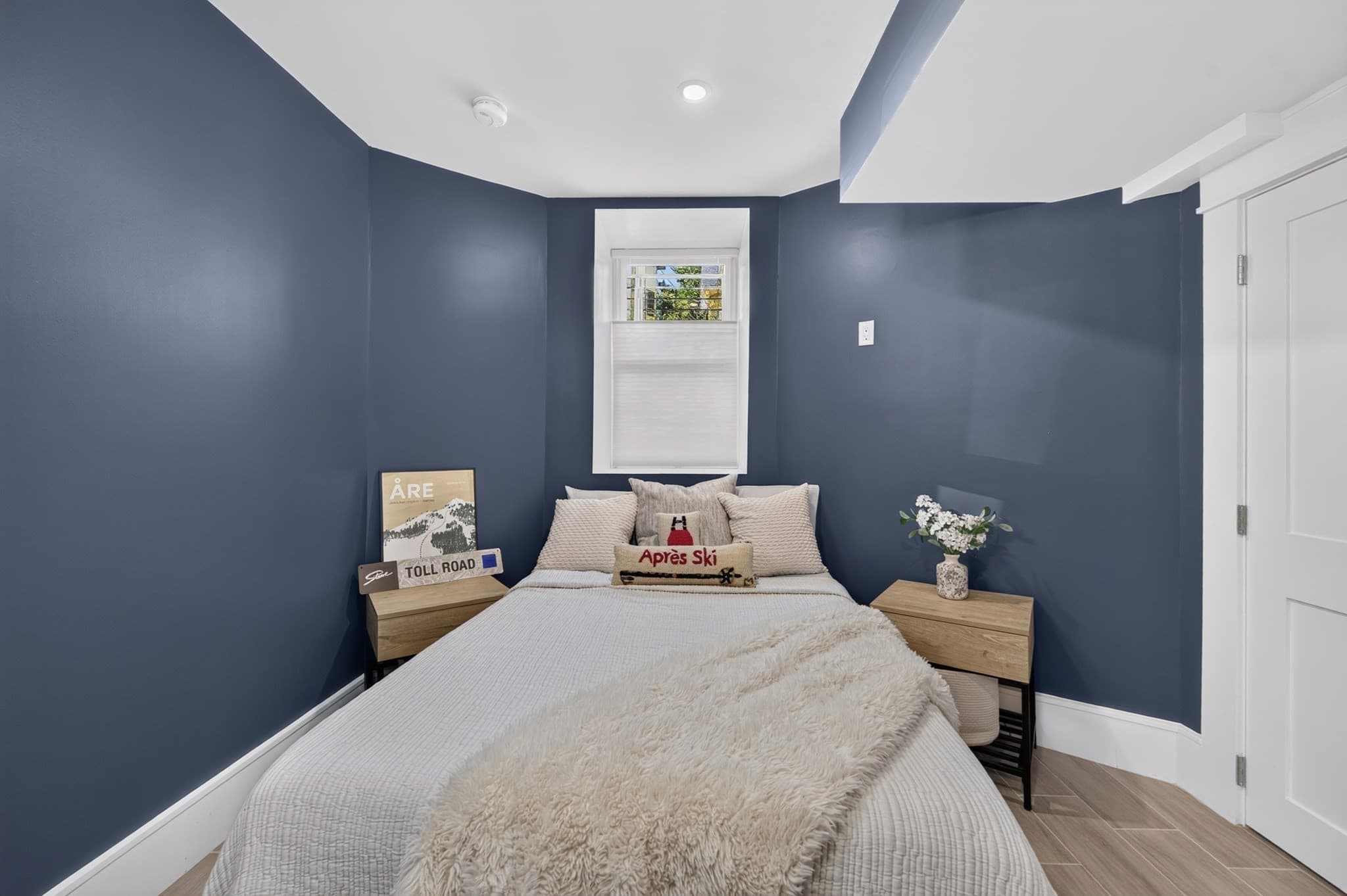 Condominium at 19 Fenwick St # 1, Somerville MA 02145, Somerville, photo 14 of 23