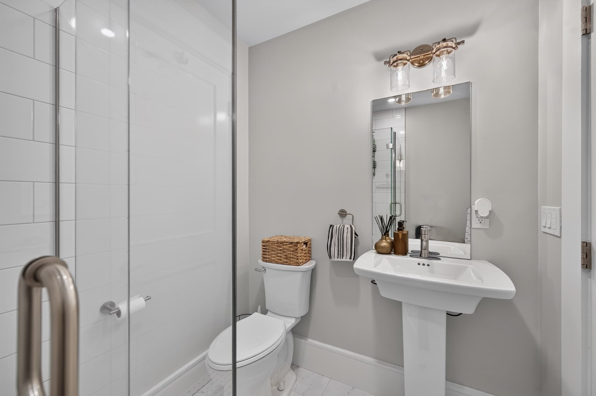 Condominium at 19 Fenwick St # 1, Somerville MA 02145, Somerville, photo 18 of 23