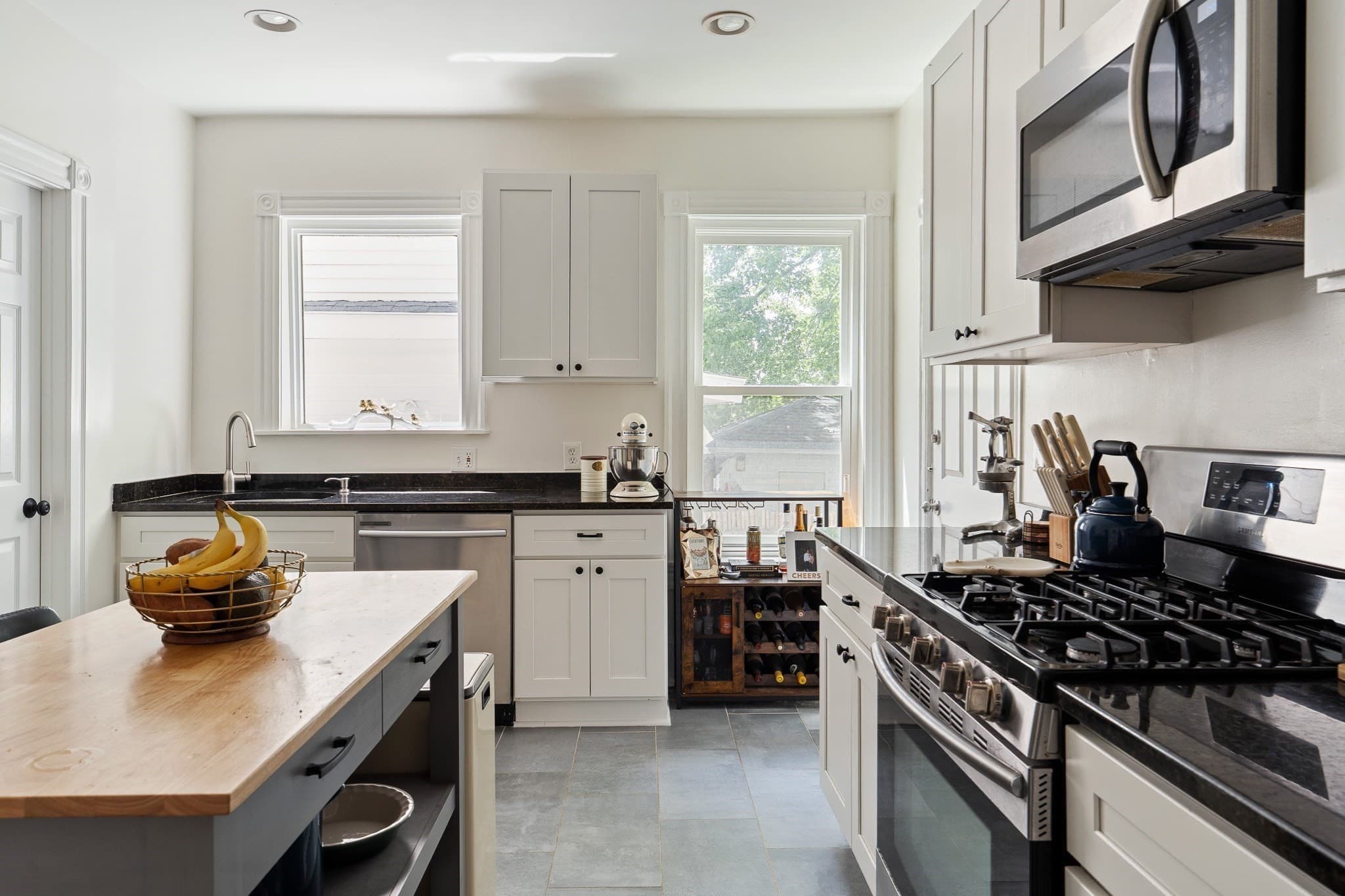 Condominium at 39 Mellen St # A, Boston MA 02124, Boston, photo 2 of 16