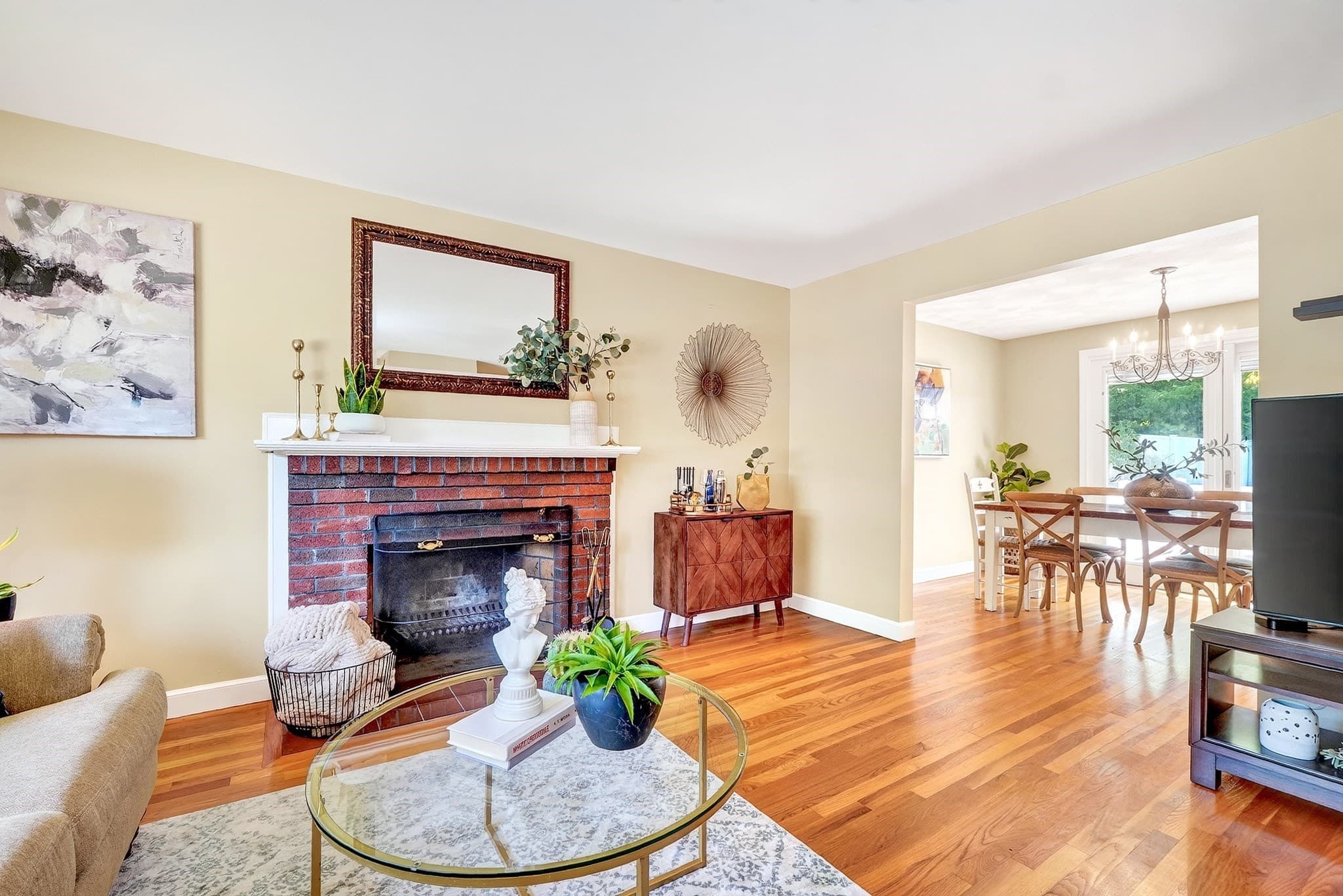Single Family Residence at 2 Town Line Rd, Burlington MA 01803, Burlington, photo 6 of 34