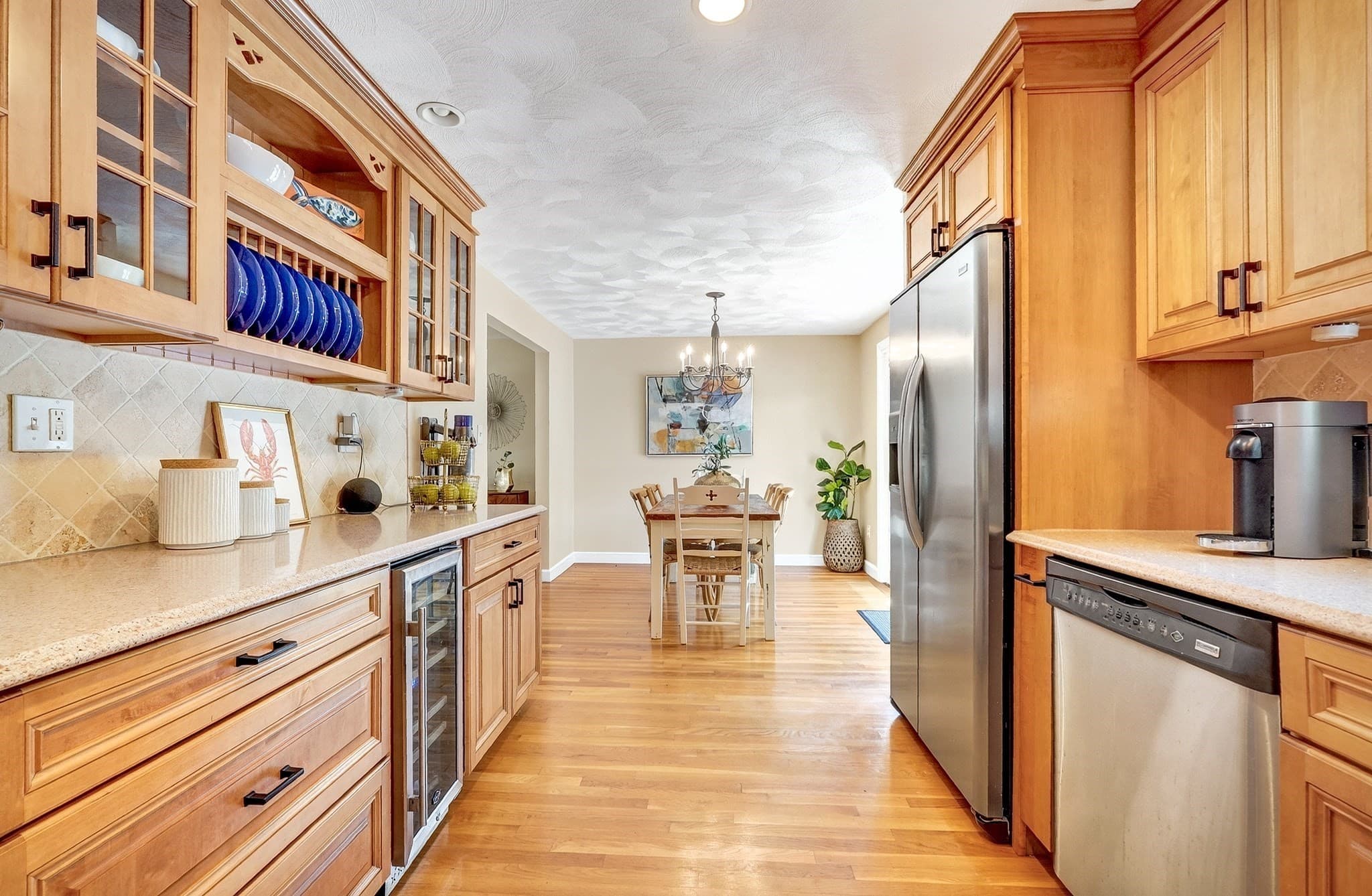 Single Family Residence at 2 Town Line Rd, Burlington MA 01803, Burlington, photo 13 of 34