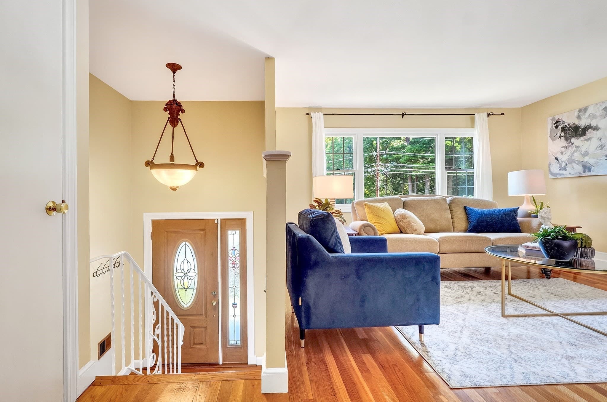 Single Family Residence at 2 Town Line Rd, Burlington MA 01803, Burlington, photo 3 of 34