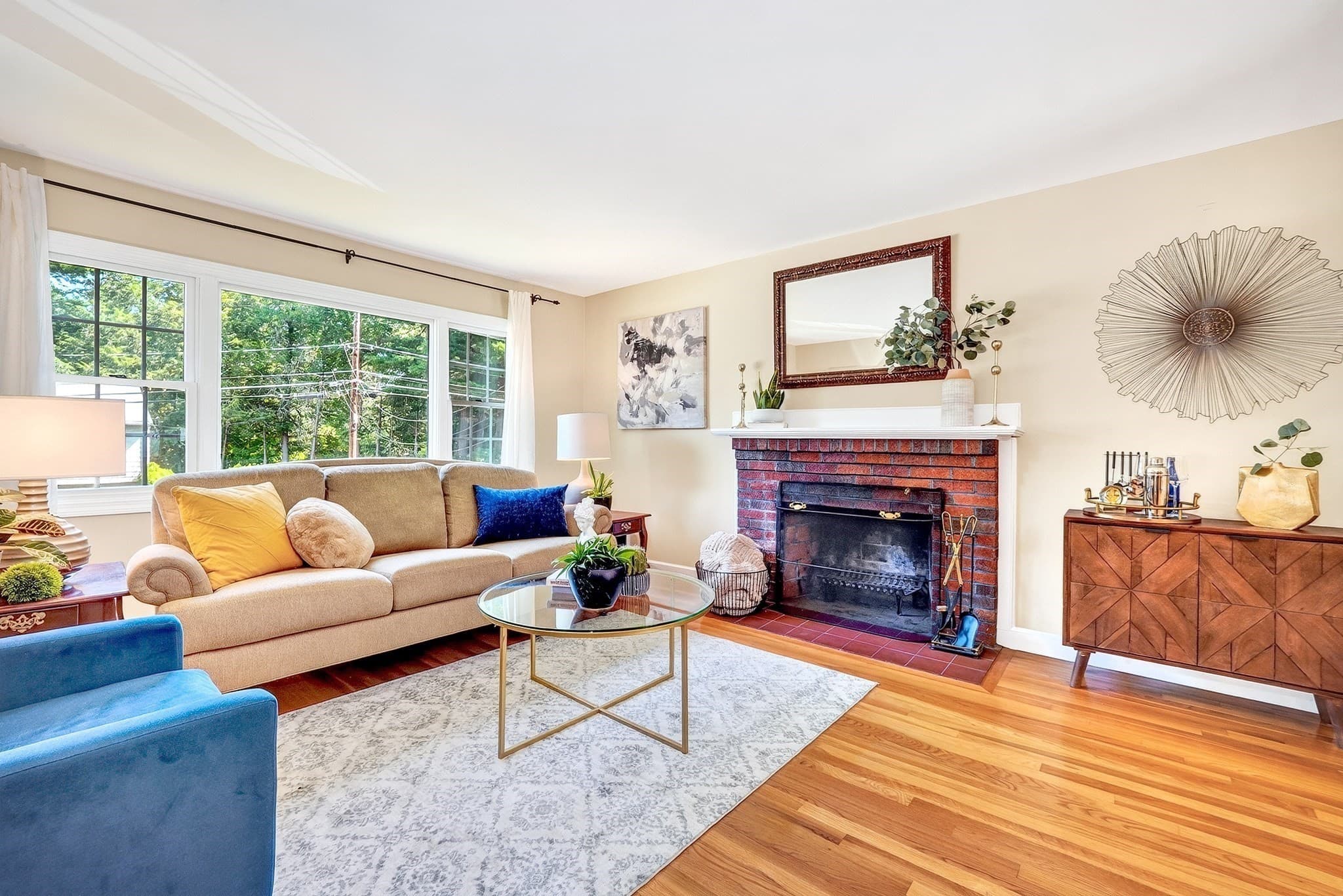 Single Family Residence at 2 Town Line Rd, Burlington MA 01803, Burlington, photo 5 of 34