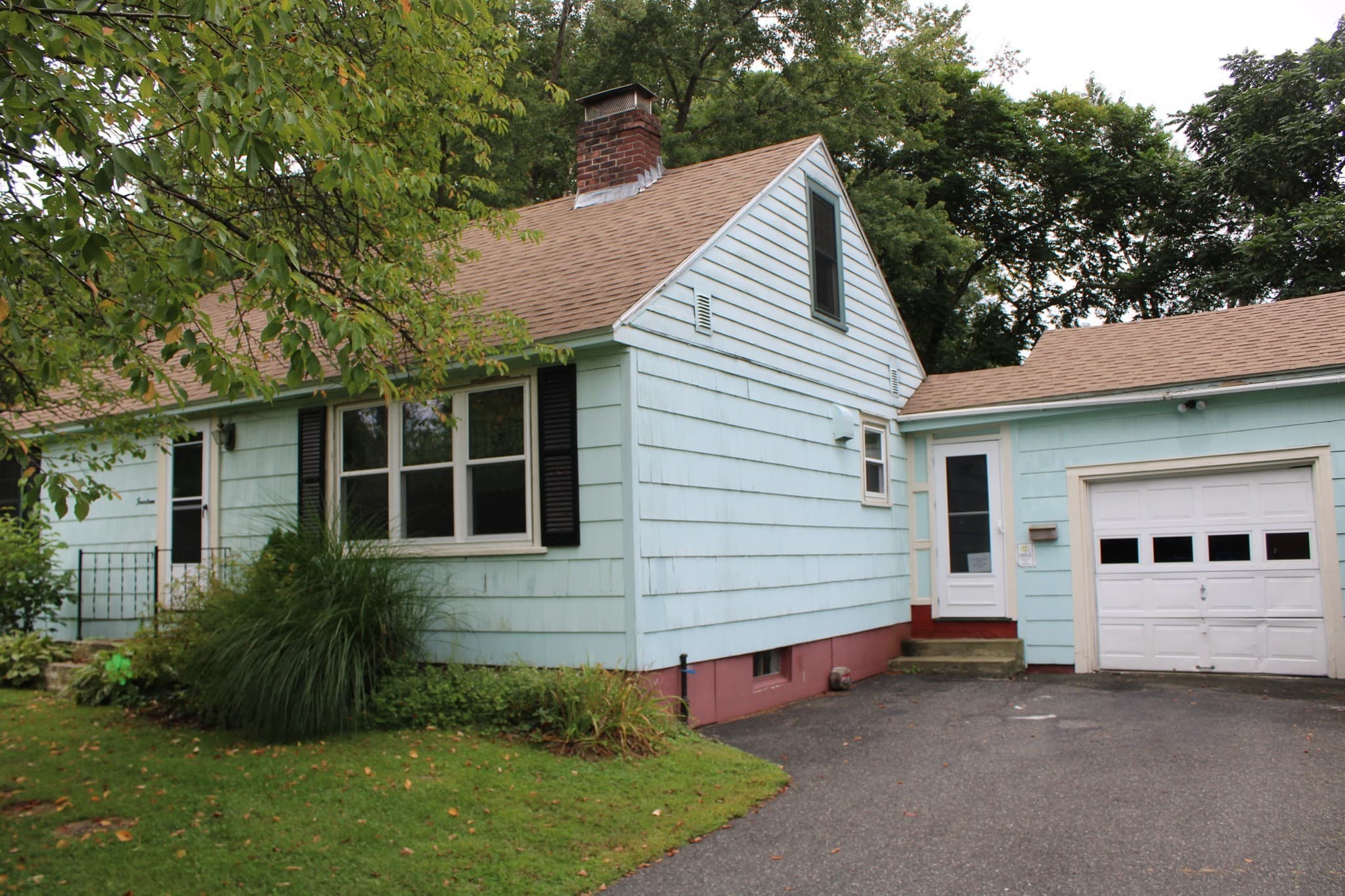 14 Place Ter, Greenfield MA 01301