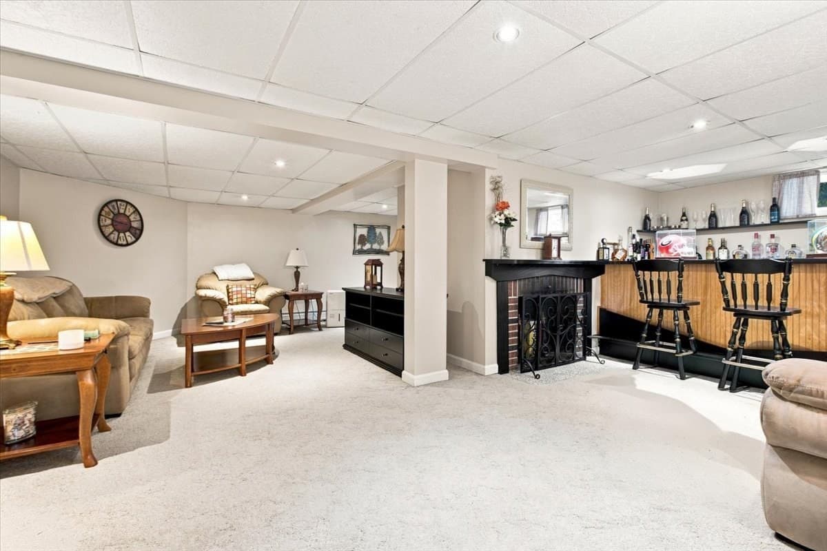 Single Family Residence at 29 Garfield Ave, Beverly MA 01915, Beverly, photo 26 of 35