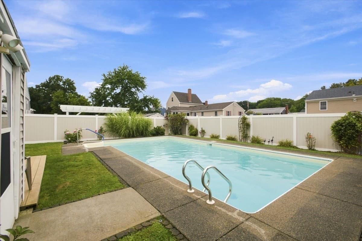 Single Family Residence at 29 Garfield Ave, Beverly MA 01915, Beverly, photo 32 of 35