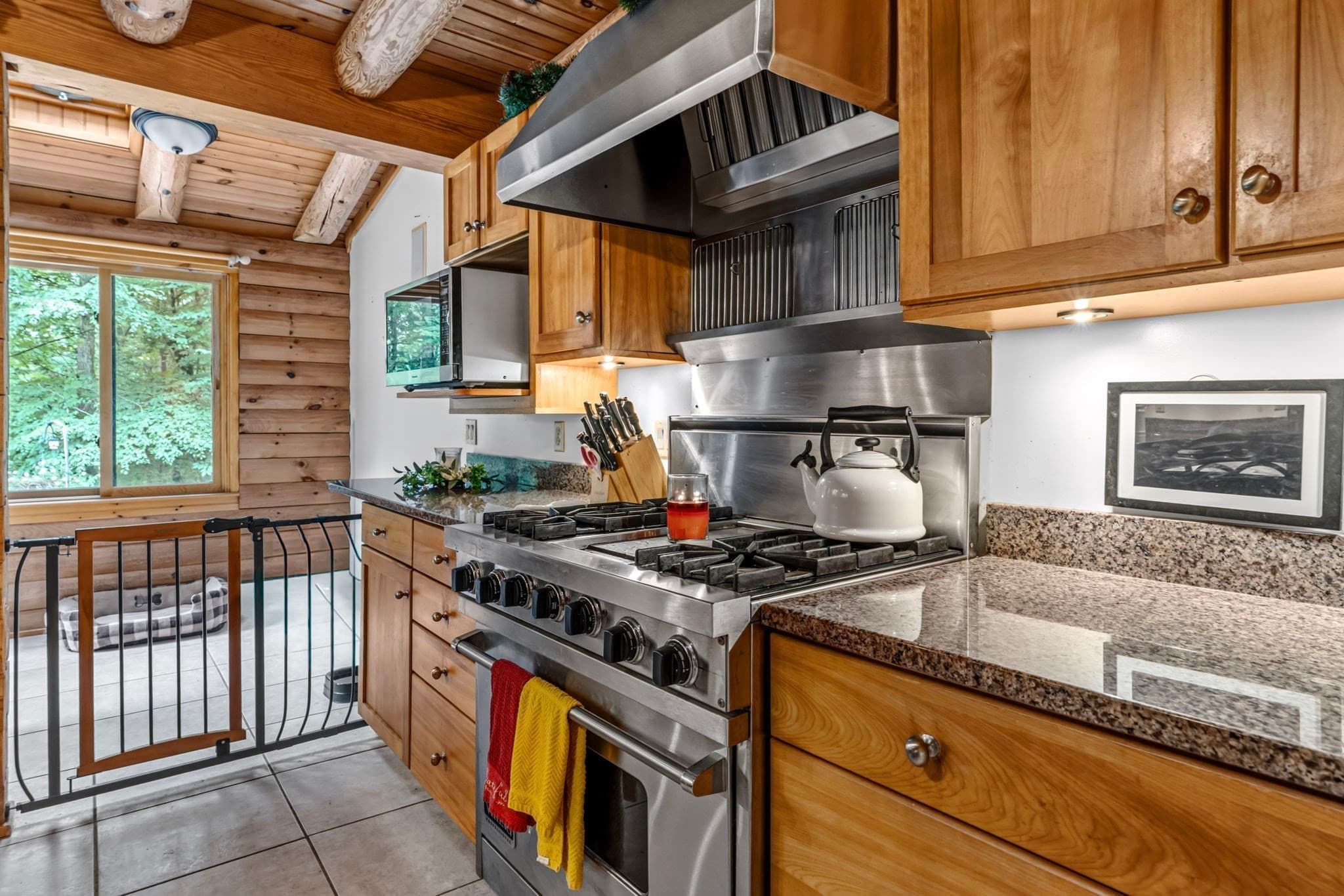 Single Family Residence at 82 Crooked Ledge Rd, Southampton MA 01073, Southampton, photo 14 of 33