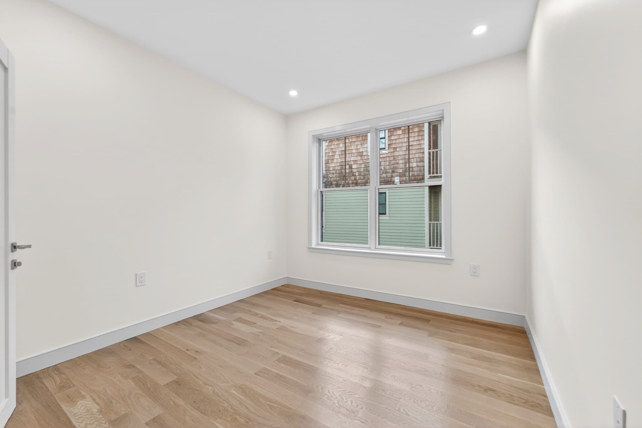 Condominium at 21B Kent Court # B, Somerville MA 02143, Somerville, photo 22 of 36