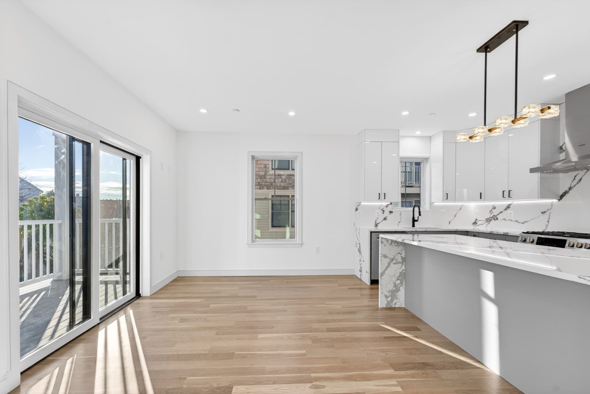 Condominium at 21B Kent Court # B, Somerville MA 02143, Somerville, photo 11 of 36
