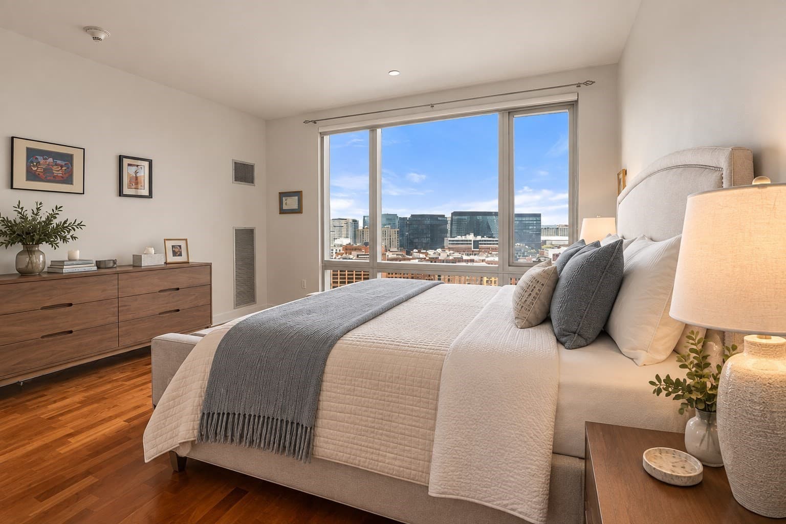 Condominium at 500 Atlantic Ave # 16M, Boston MA 02210, photo 4 of 24