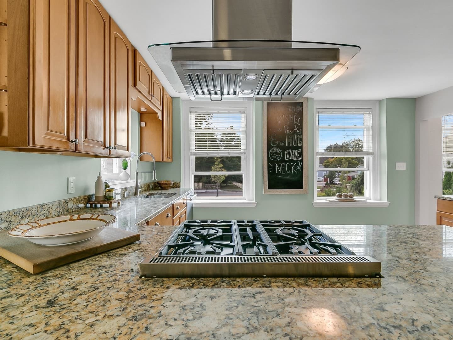 Single Family Residence at 30 Hale St, Beverly MA 01915, Beverly, photo 12 of 42