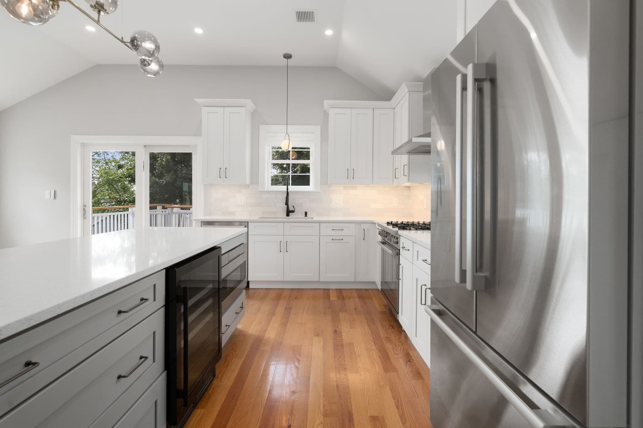 Condominium at 25 Locust St # 2, Winthrop MA 02152, Winthrop, photo 2 of 24