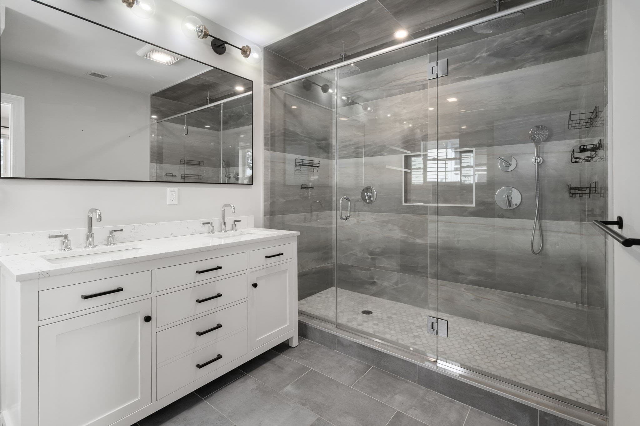Condominium at 25 Locust St # 2, Winthrop MA 02152, Winthrop, photo 10 of 24