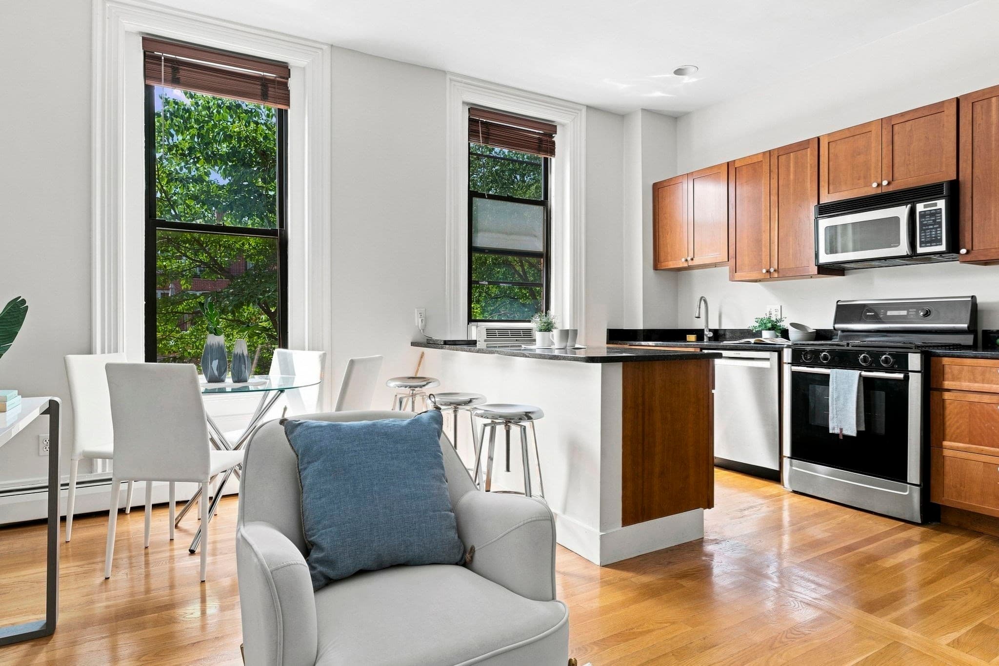 Condominium at 32 Yarmouth Street # B, Boston MA 02116, photo 7 of 18