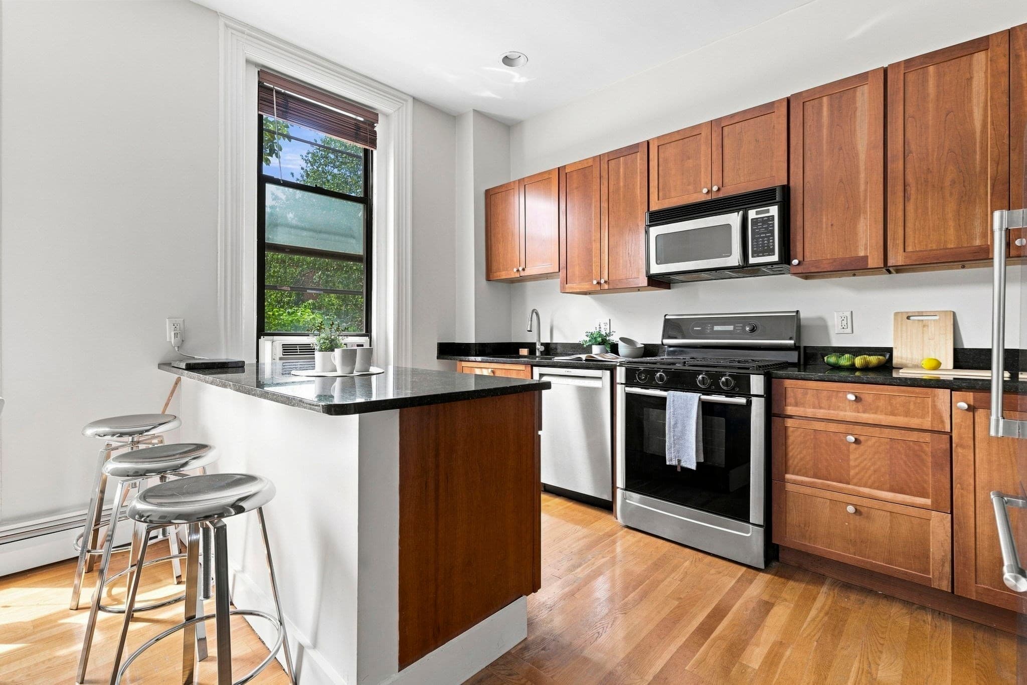 Condominium at 32 Yarmouth Street # B, Boston MA 02116, photo 8 of 18