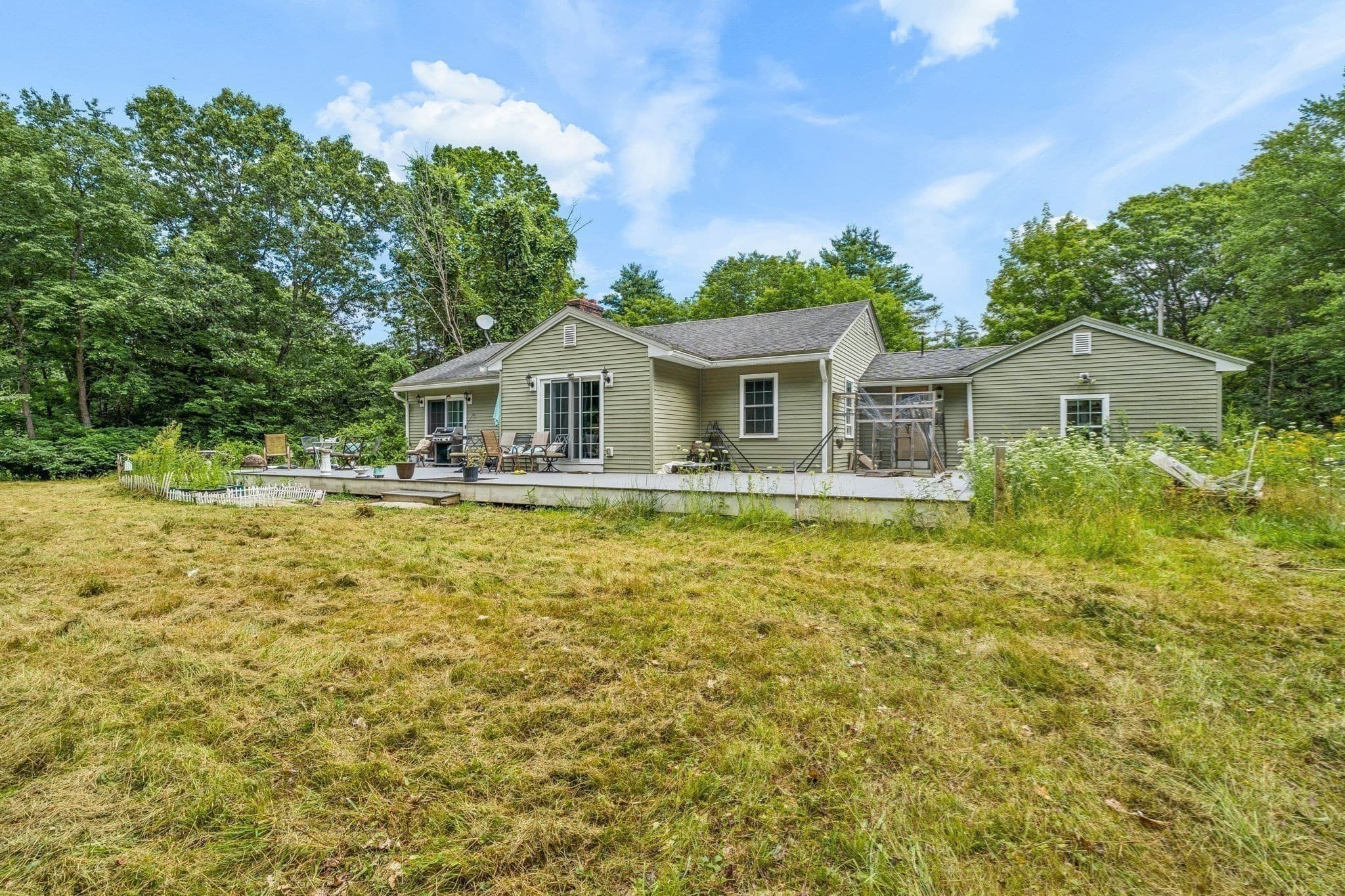 Single Family Residence at 811 Chase Rd, Lunenburg MA 01462, Lunenburg, photo 16 of 23