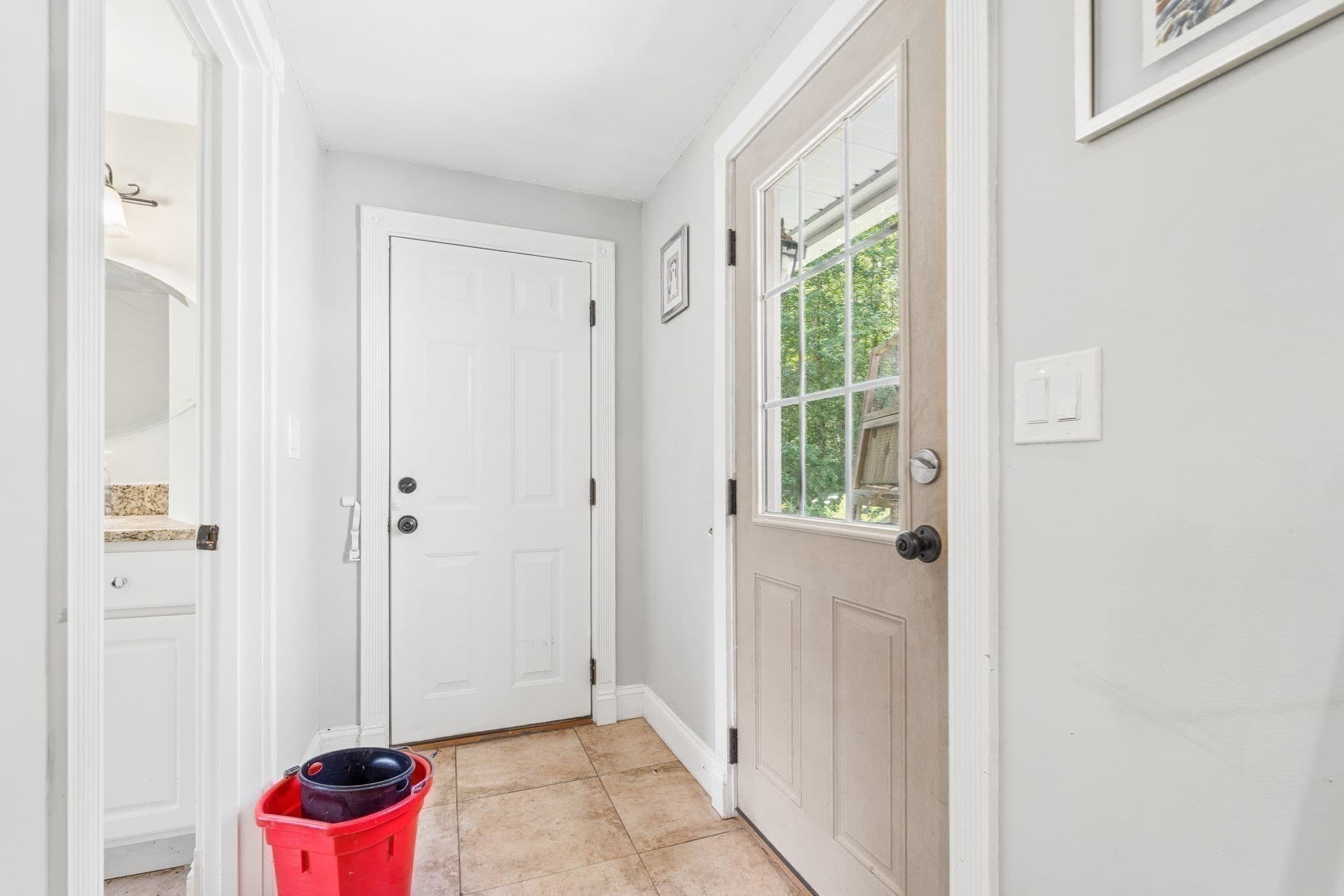 Single Family Residence at 811 Chase Rd, Lunenburg MA 01462, Lunenburg, photo 14 of 23