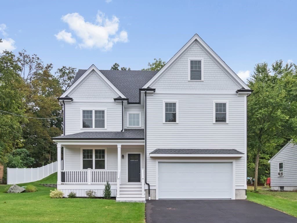 113 Warwick Avenue, Waltham MA 02452