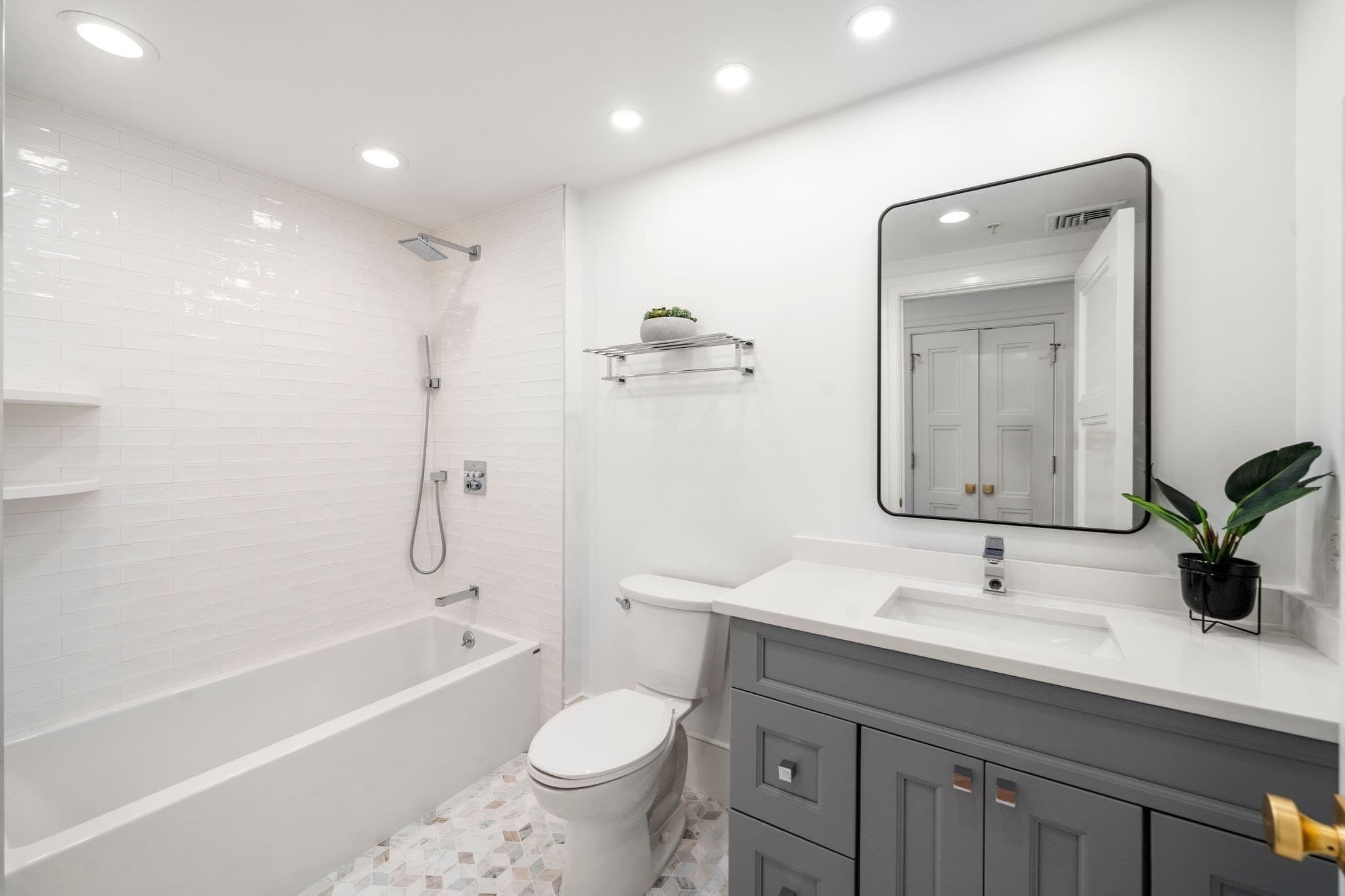 Condominium at 377 W 1st St # 7, Boston MA 02127, Boston, photo 27 of 36