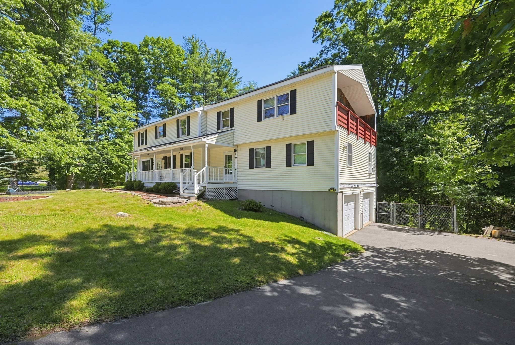 14 Terra Ln, Hudson NH 03051
