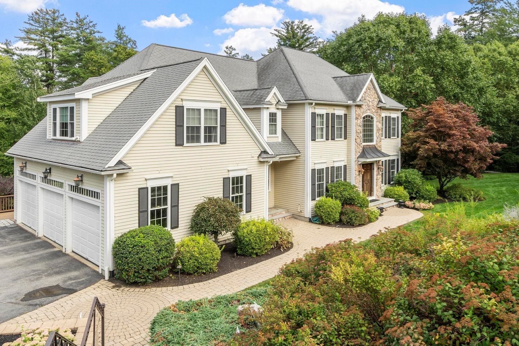 Single Family Residence at 35 Sandy Ridge Road, Sterling MA 01564, Sterling, photo 3 of 40