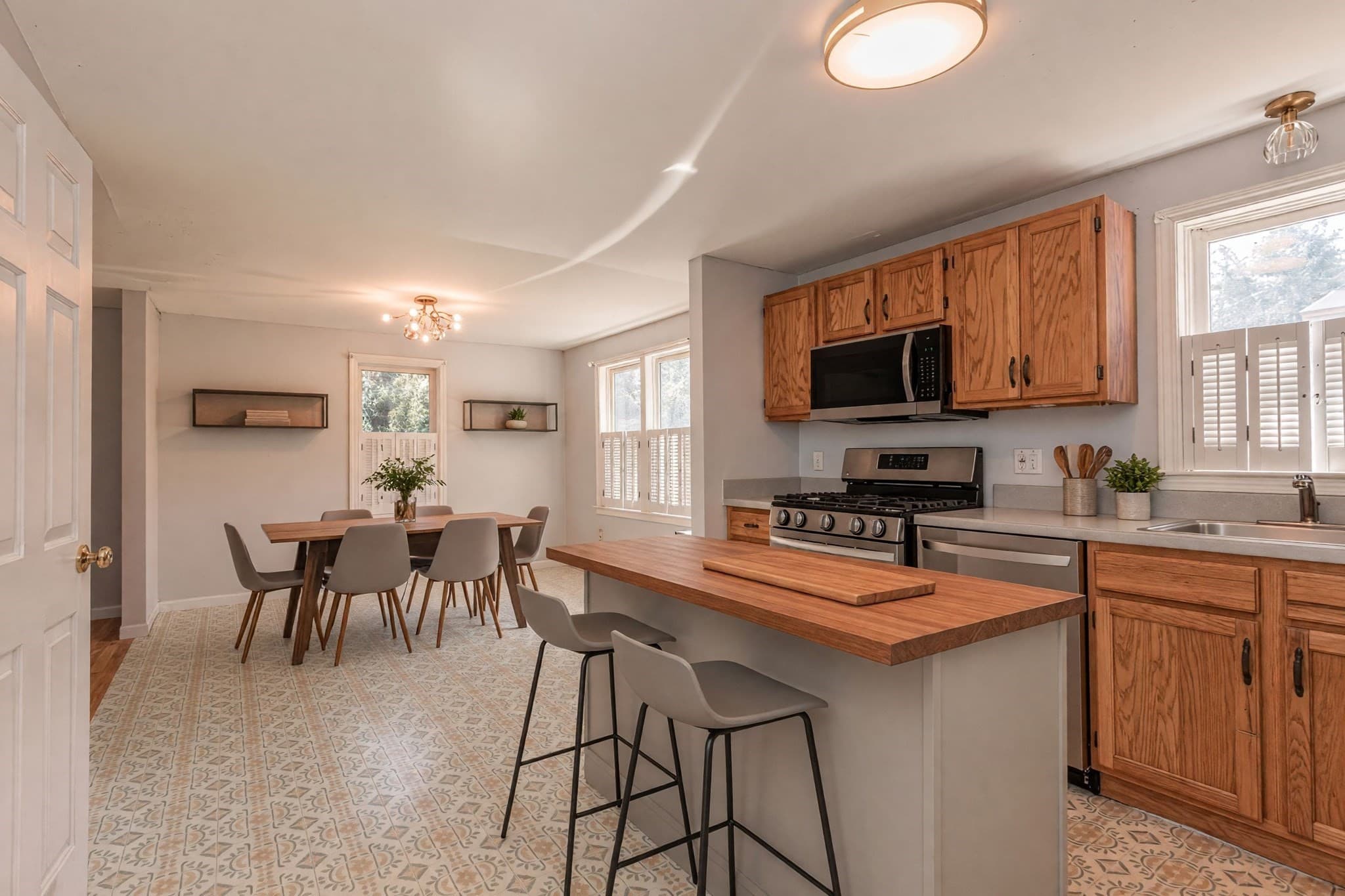 Single Family Residence at 36 Redwood Circle, Pembroke MA 02359, Pembroke, photo 7 of 36