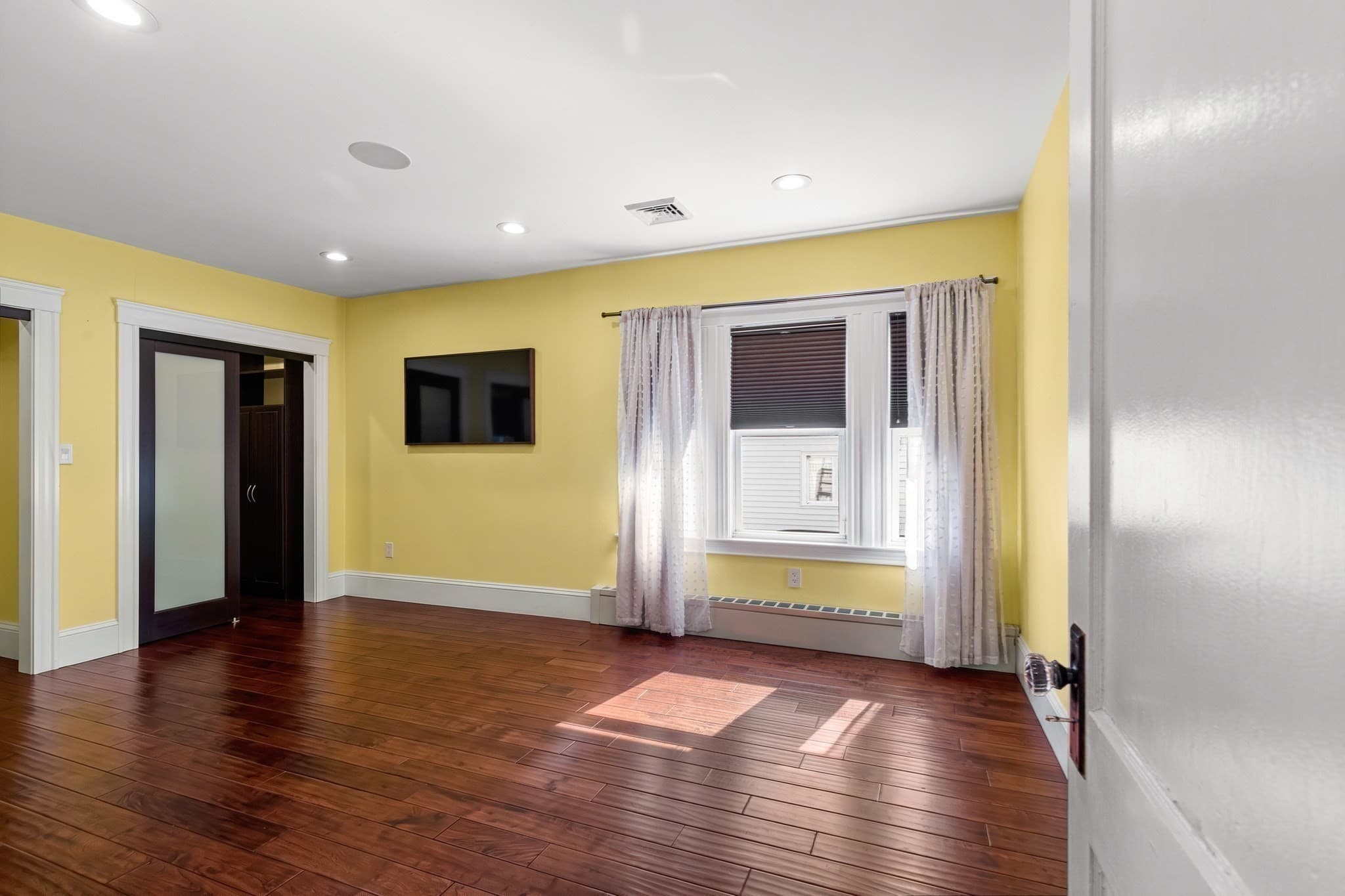 Single Family Residence at 34 Farrington Ave, Dedham MA 02026, photo 10 of 33