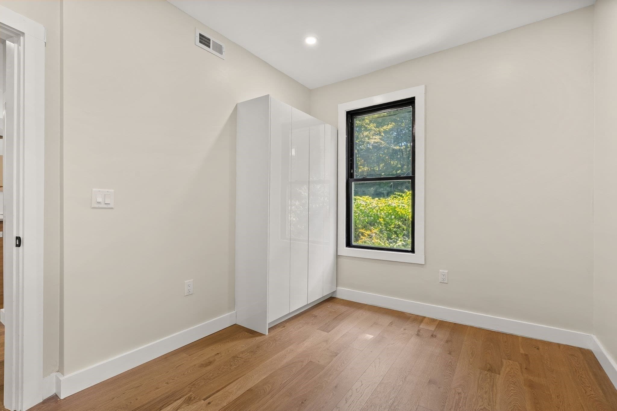 Condominium at 18 Yale Terrace # 2, Boston MA 02130, photo 19 of 42