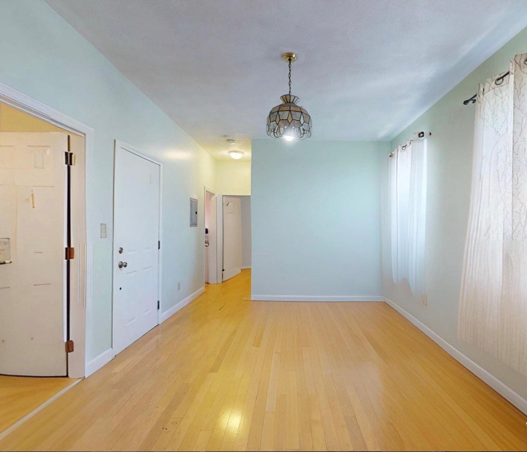 Condominium at 122 Chestnut Street # 2, Chelsea MA 02150, Chelsea, photo 6 of 17