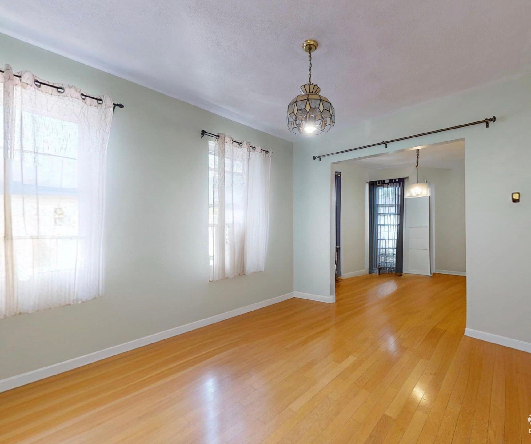 Condominium at 122 Chestnut Street # 2, Chelsea MA 02150, Chelsea, photo 8 of 17