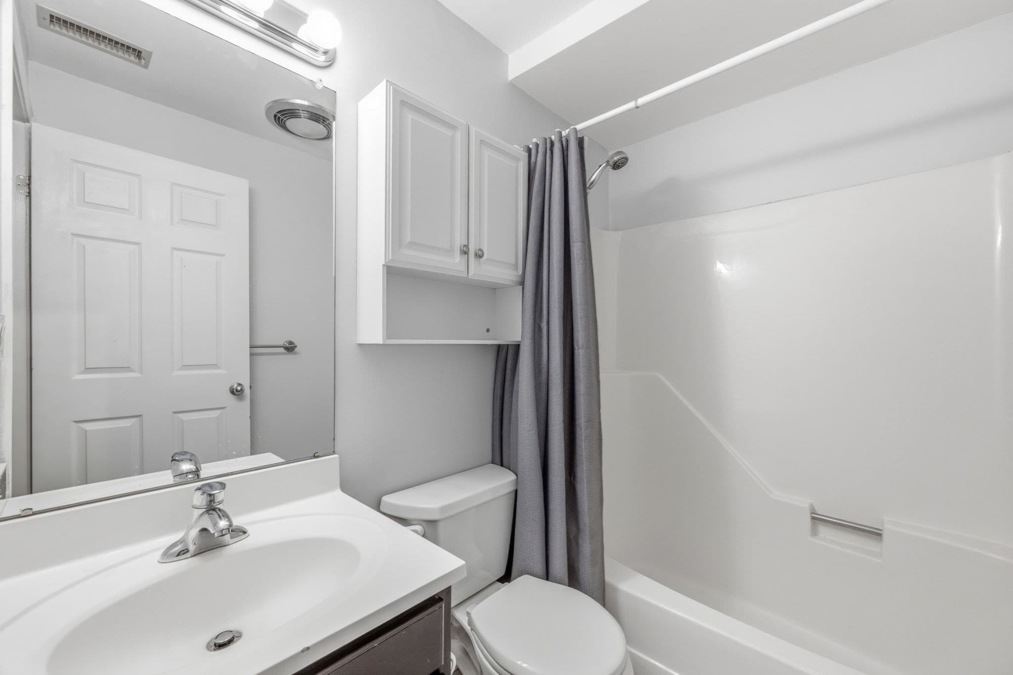 Condominium at 18 Freedom Hollow # 18, Salem MA 01970, Salem, photo 16 of 40