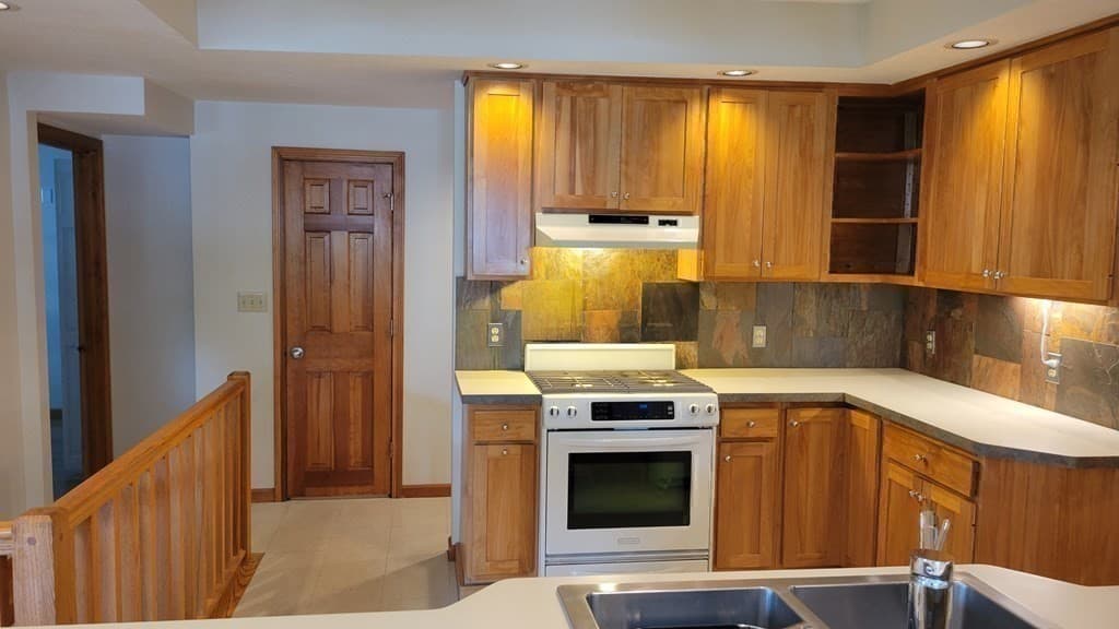 2 Family - 2 Units Up/Down at 8 Damon, Wayland MA 01778, photo 20 of 41