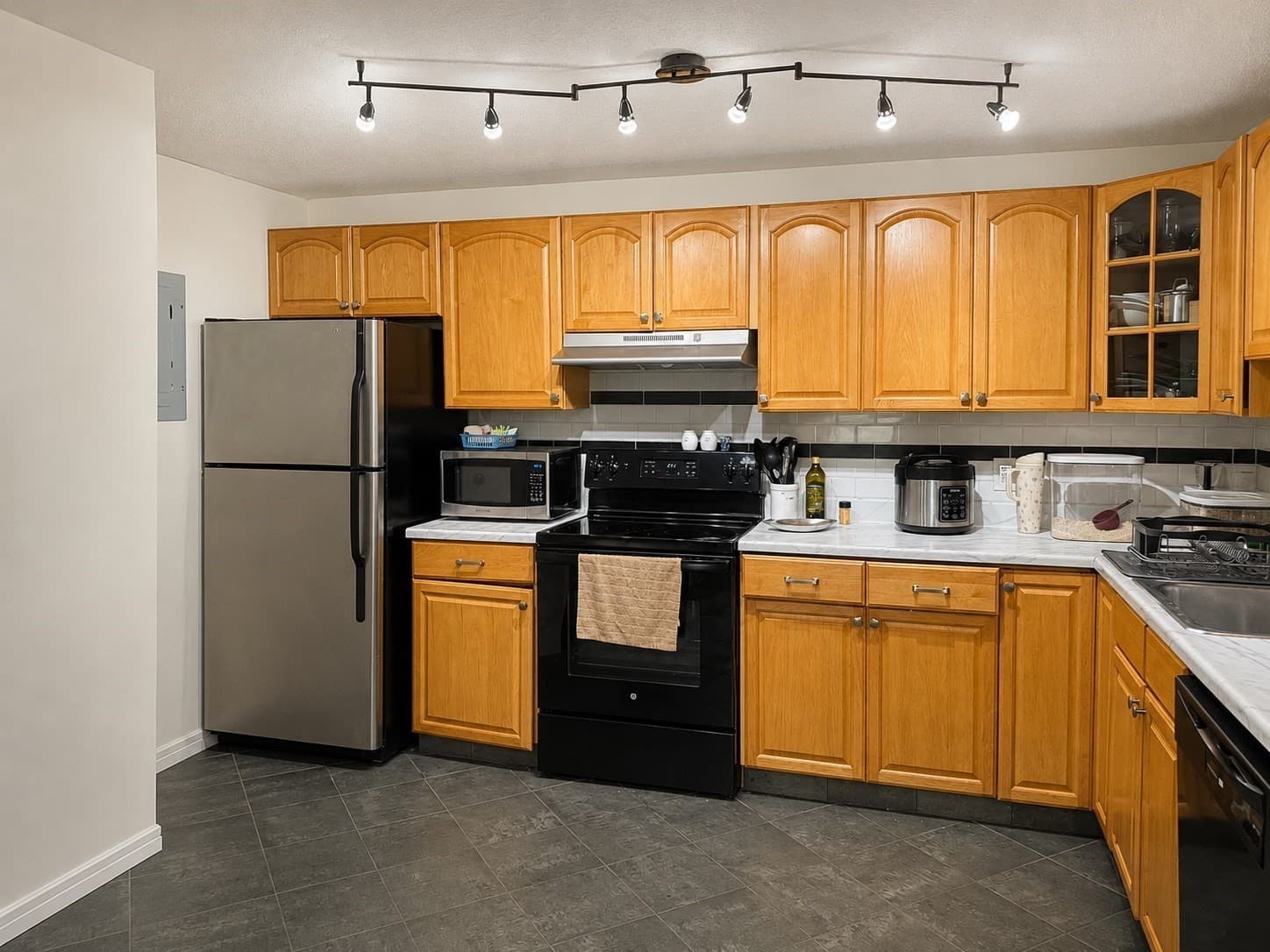Condominium at 14-A Mayberry Dr # 10, Westborough MA 01581, photo 2 of 15