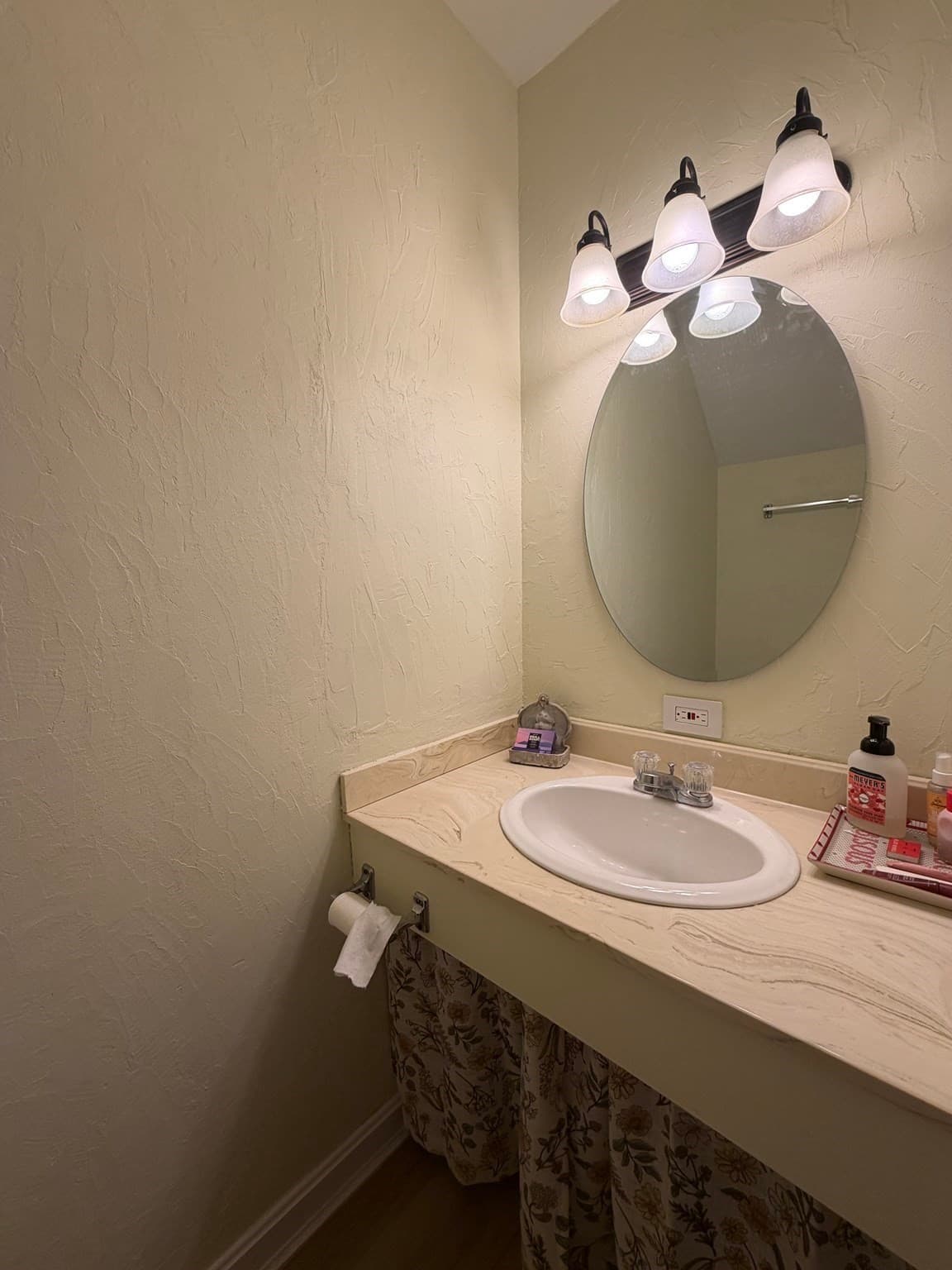 Condominium at 1008 Windsor Drive # 1008, Framingham MA 01701, Framingham, photo 21 of 28