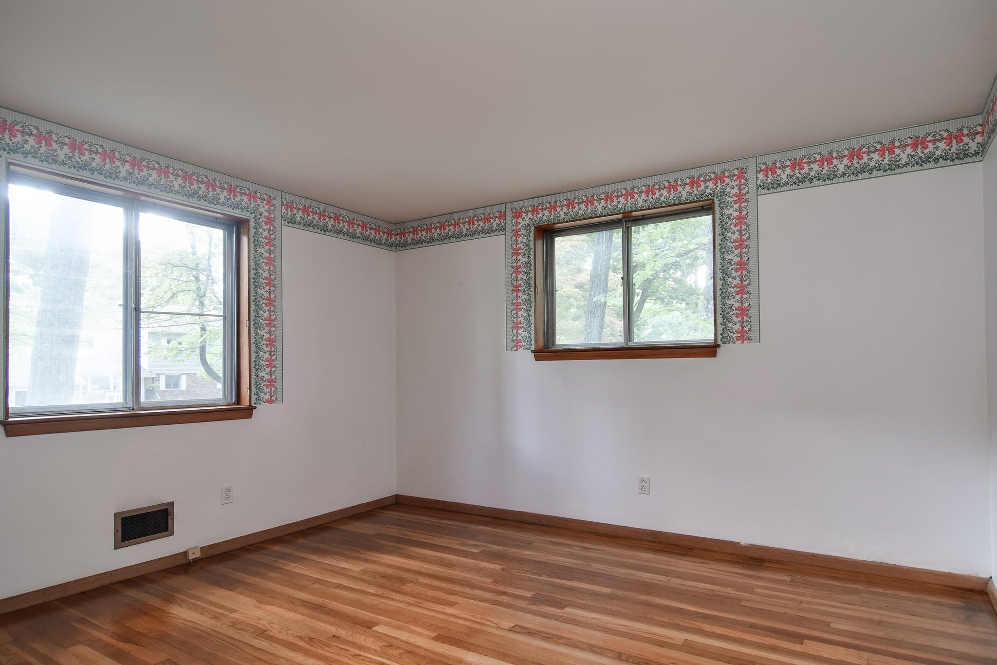 Single Family Residence at 12 Claudette Circle, Framingham MA 01701, Framingham, photo 14 of 25