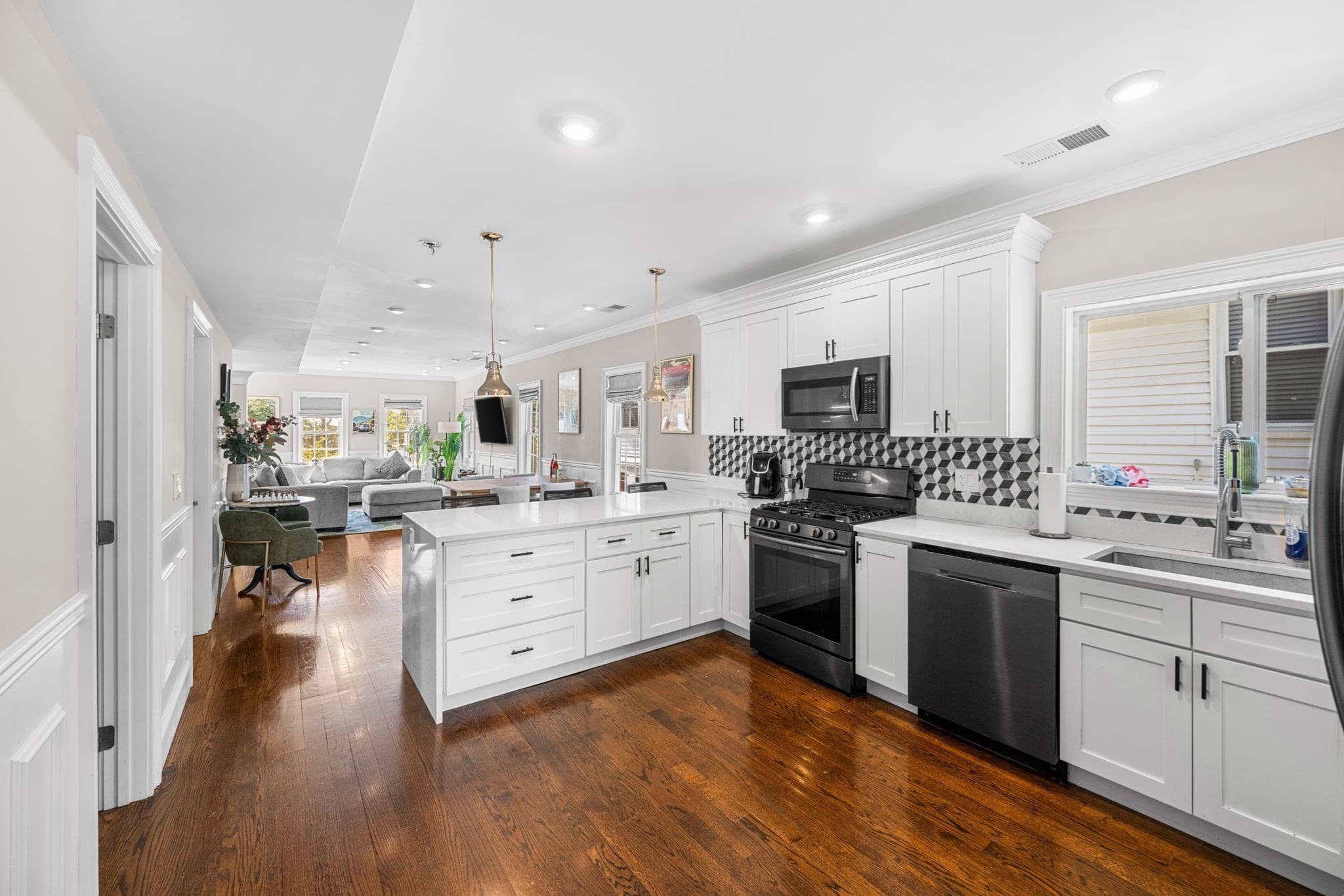 Condominium at 36-38 Fenwick St # 38, Somerville MA 02145, Somerville, photo 16 of 27