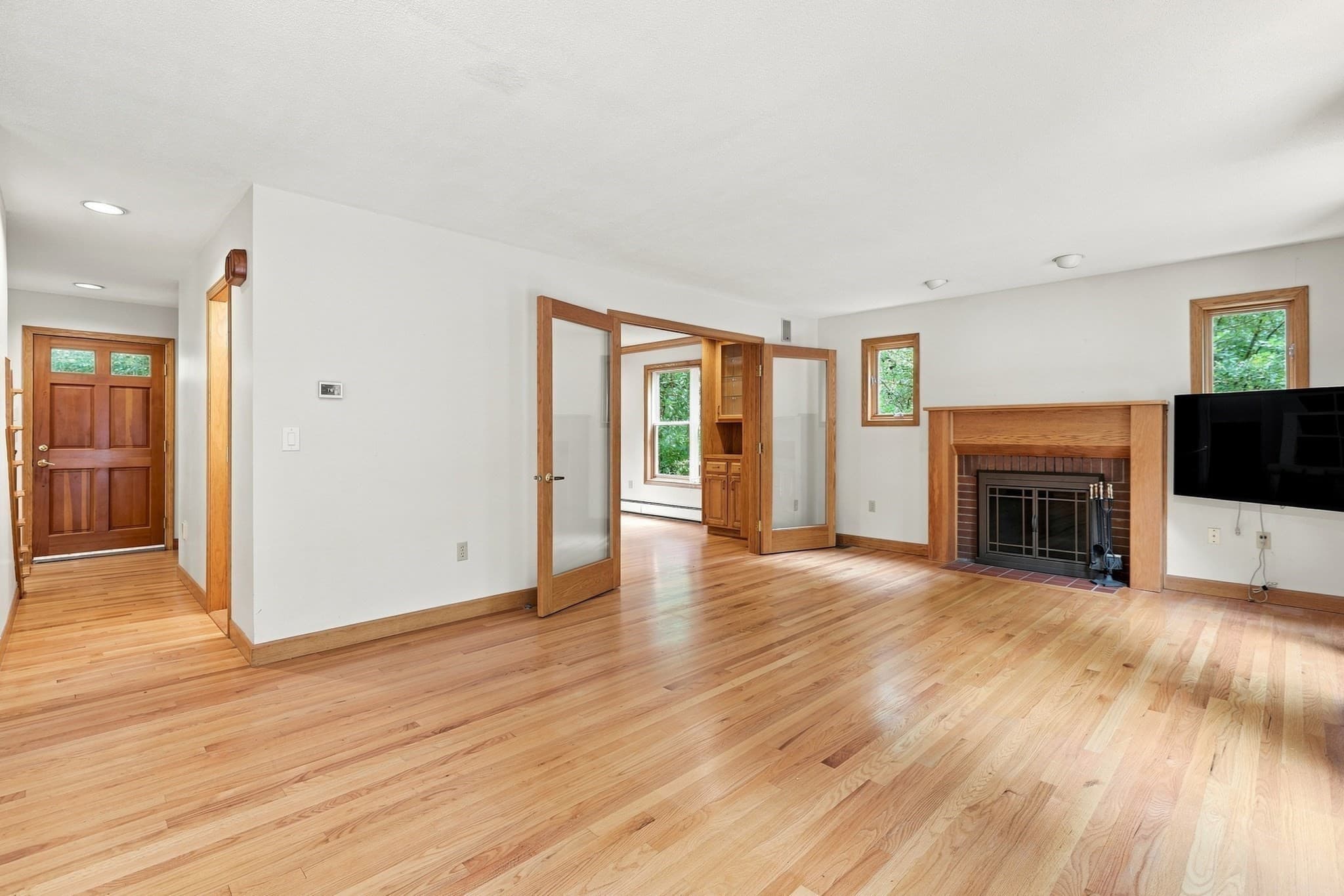 Single Family Residence at 16 Birch Ln, Northampton MA 01062, Northampton, photo 13 of 42