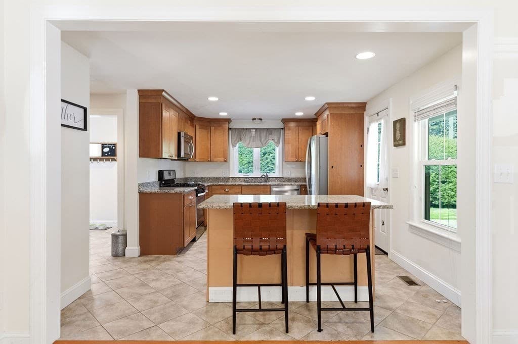 Single Family Residence at 92 Lake Ave, Walpole MA 02081, Walpole, photo 3 of 42