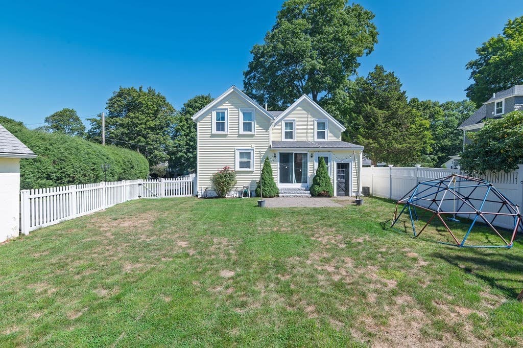Single Family Residence at 92 Lake Ave, Walpole MA 02081, Walpole, photo 33 of 42