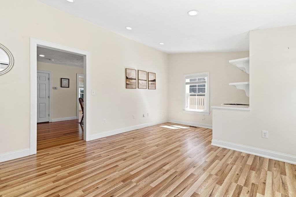 Single Family Residence at 92 Lake Ave, Walpole MA 02081, Walpole, photo 11 of 42