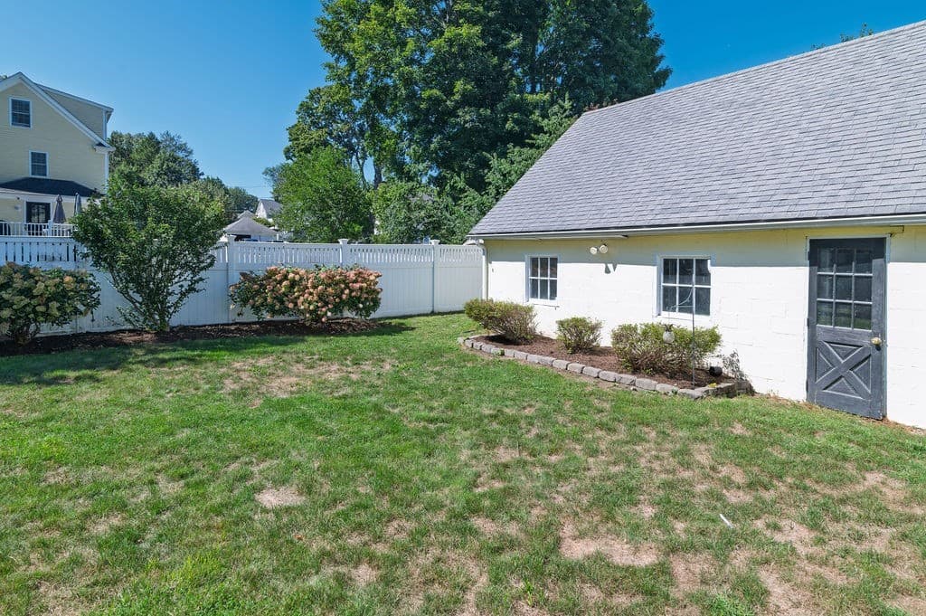 Single Family Residence at 92 Lake Ave, Walpole MA 02081, Walpole, photo 31 of 42