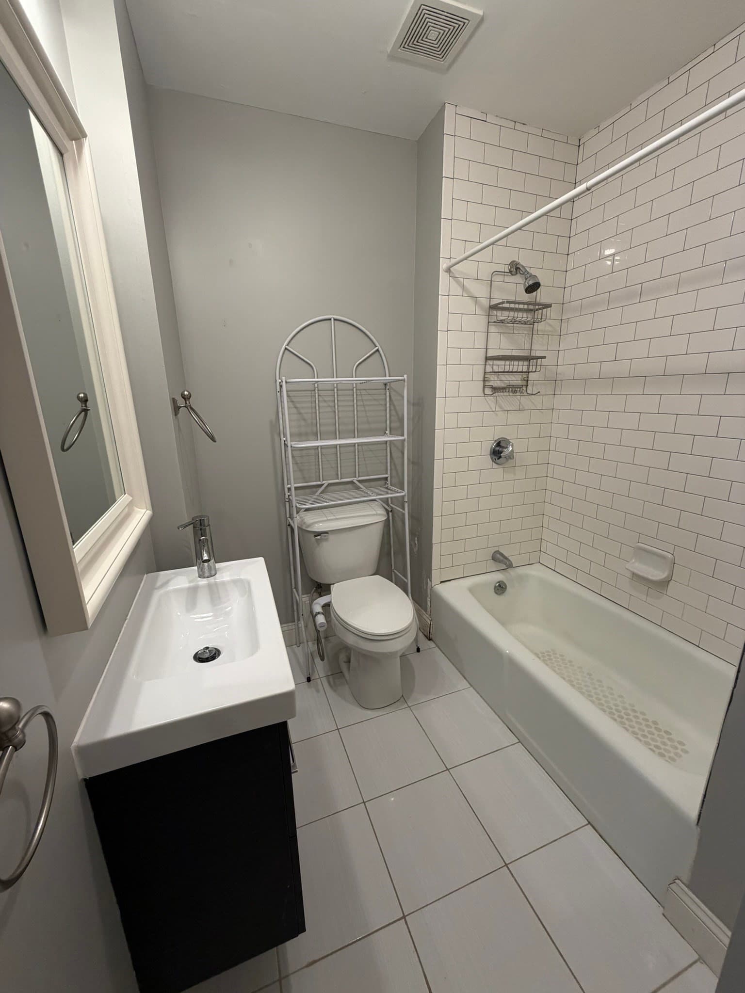 Condominium at 5 Marcella # 1, Cambridge MA 02141, Cambridge, photo 7 of 9