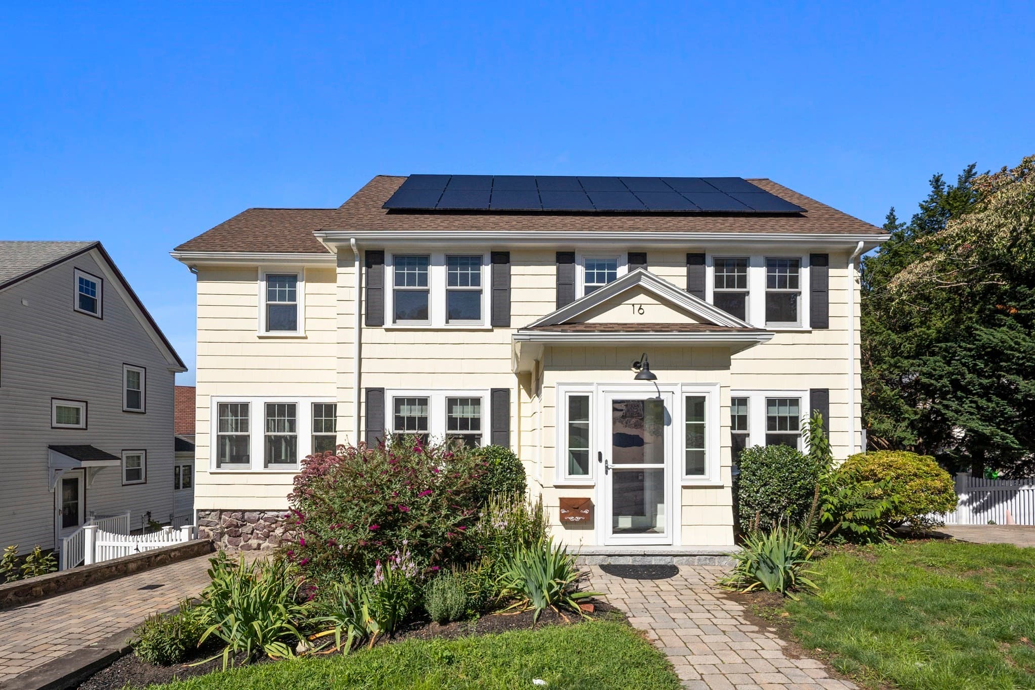 16 Rural Ave, Medford MA 02155