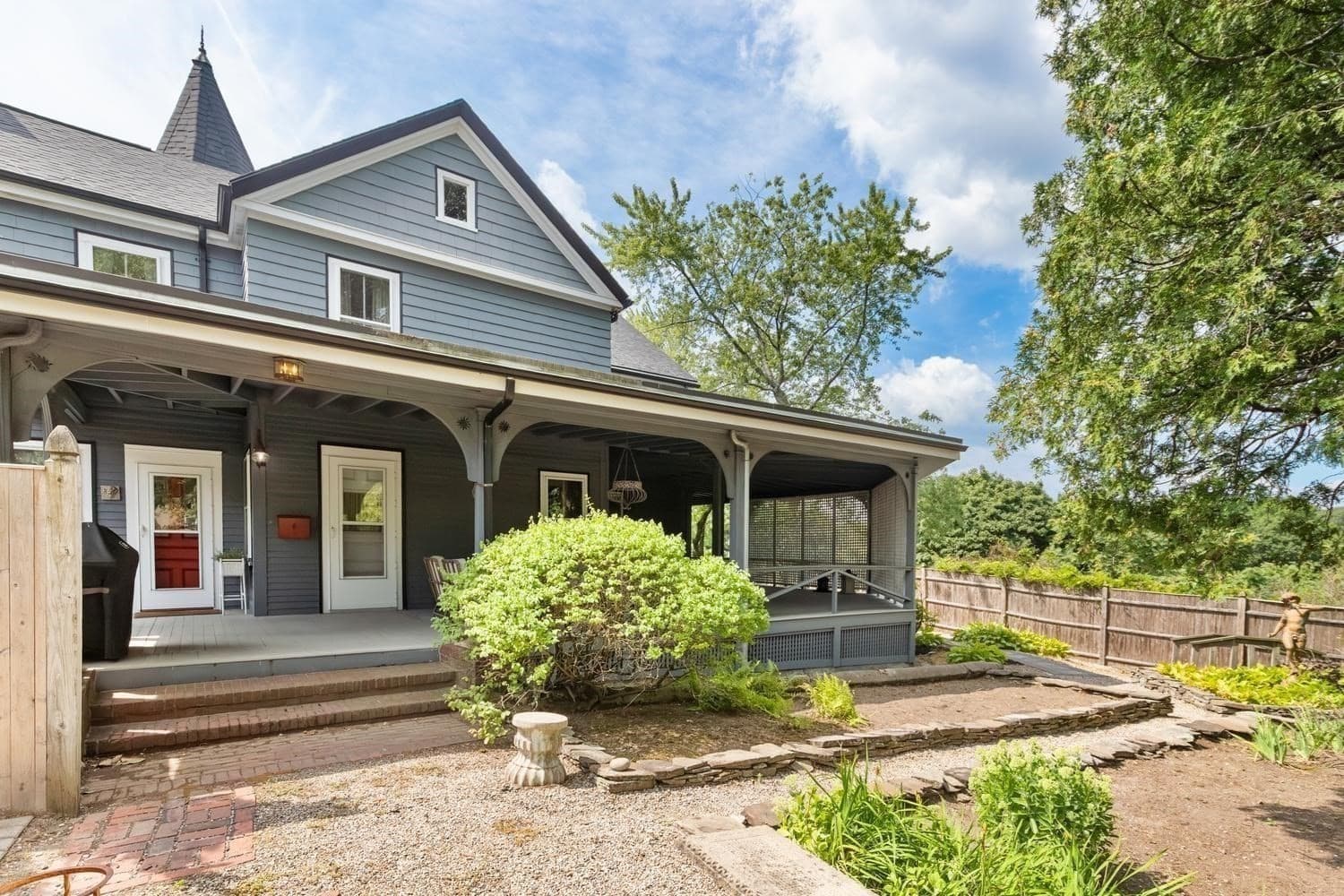 Single Family Residence at 8 Leonard Cir, Medford MA 02155, Medford, photo 6 of 42