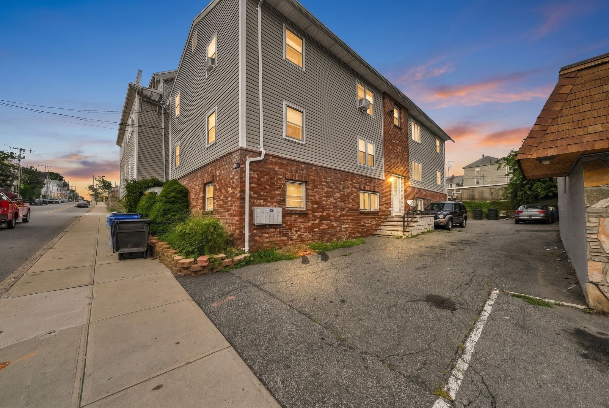 Condominium at 243 Robeson St # 3, Fall River MA 02720, Fall River, photo 2 of 20