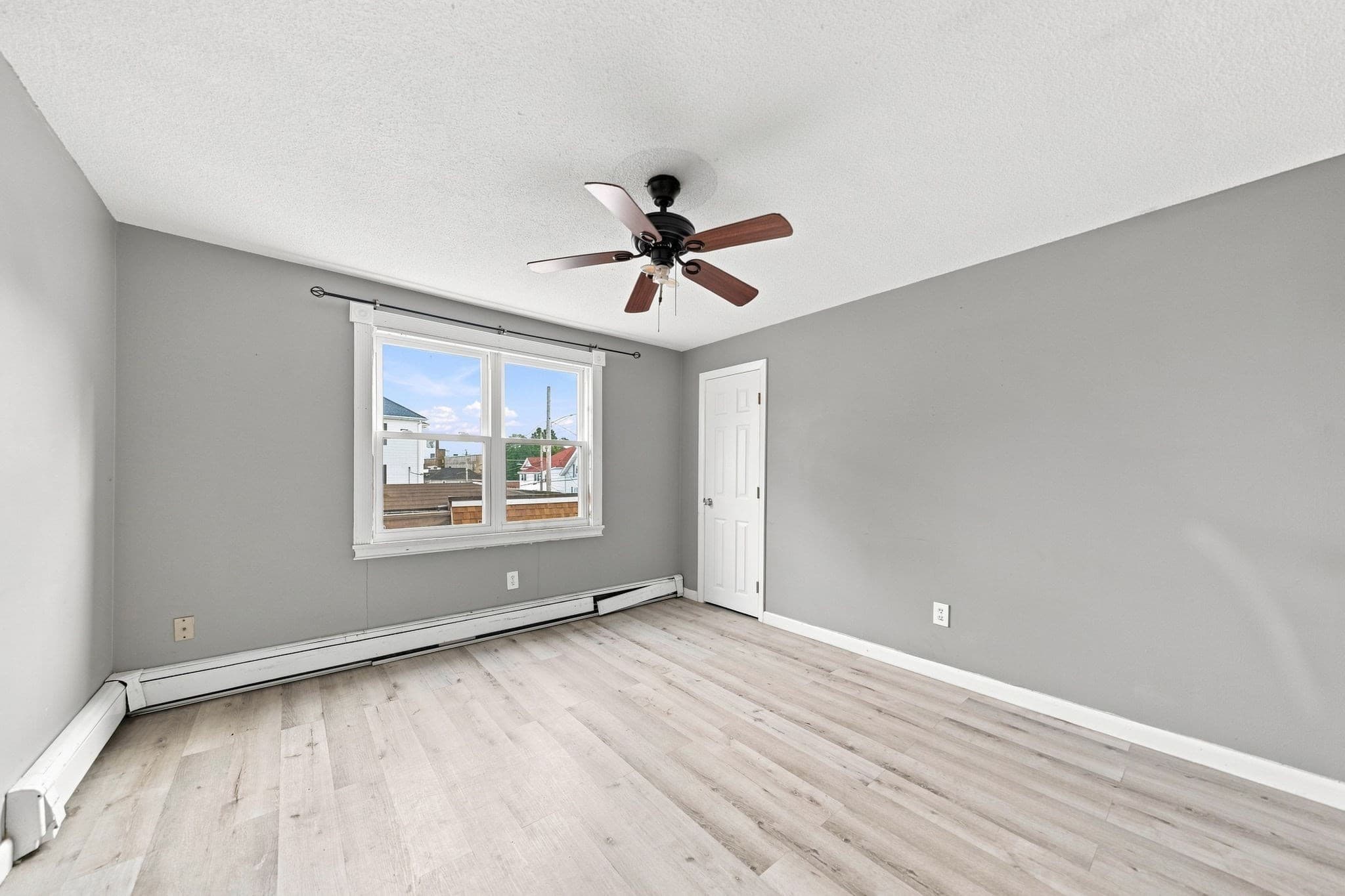Condominium at 243 Robeson St # 3, Fall River MA 02720, Fall River, photo 9 of 20
