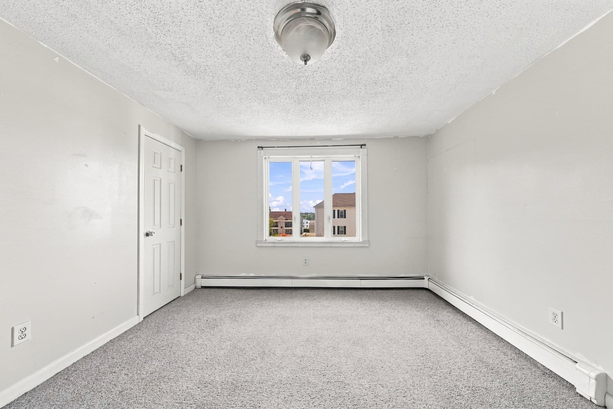 Condominium at 243 Robeson St # 6, Fall River MA 02720, Fall River, photo 7 of 19
