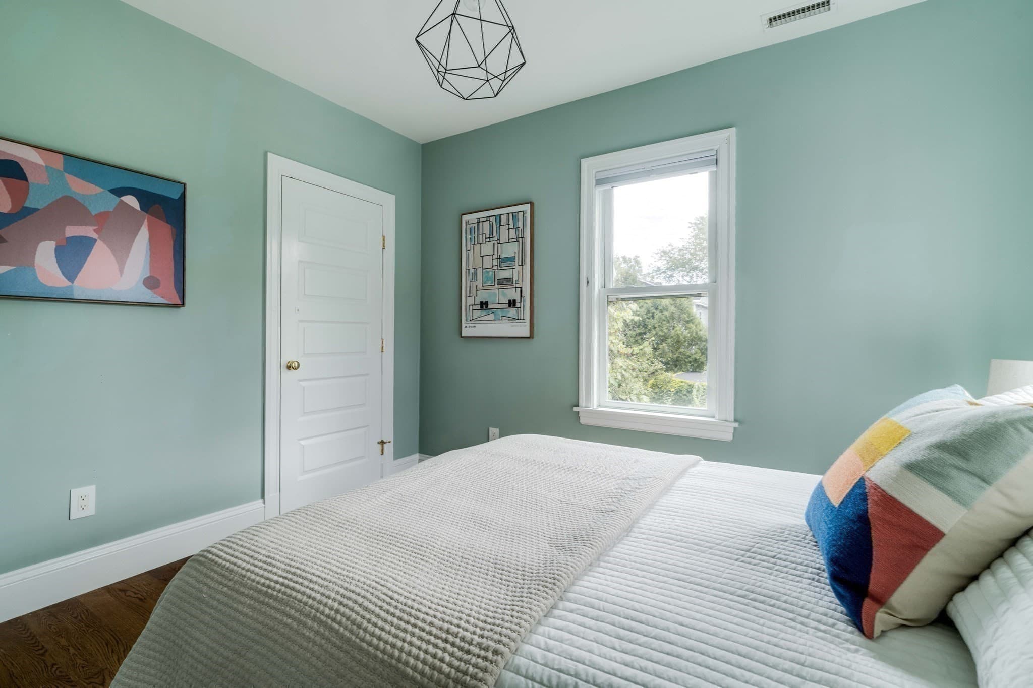 2 Family - 2 Units Up/Down at 88 Oxford Street, Somerville MA 02143, Somerville, photo 13 of 35